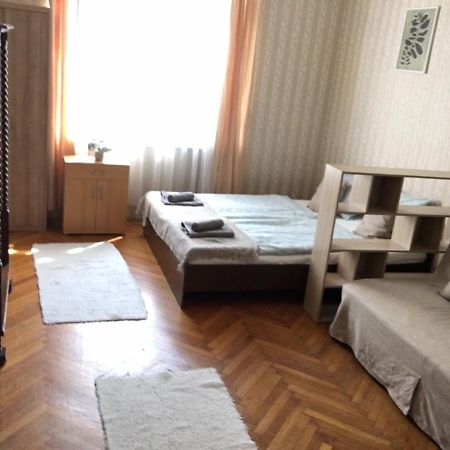 Cozy Flat At Stadionok M Station Budapest Bagian luar foto