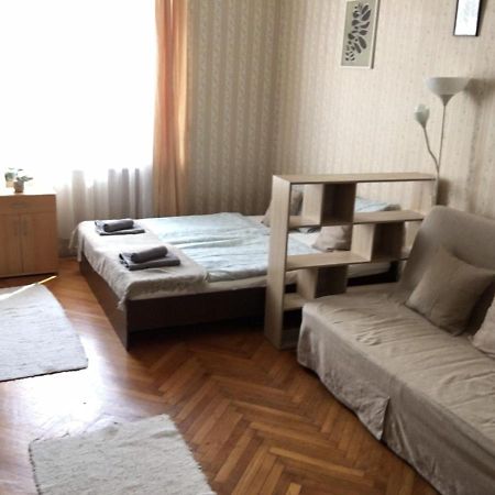 Cozy Flat At Stadionok M Station Budapest Bagian luar foto