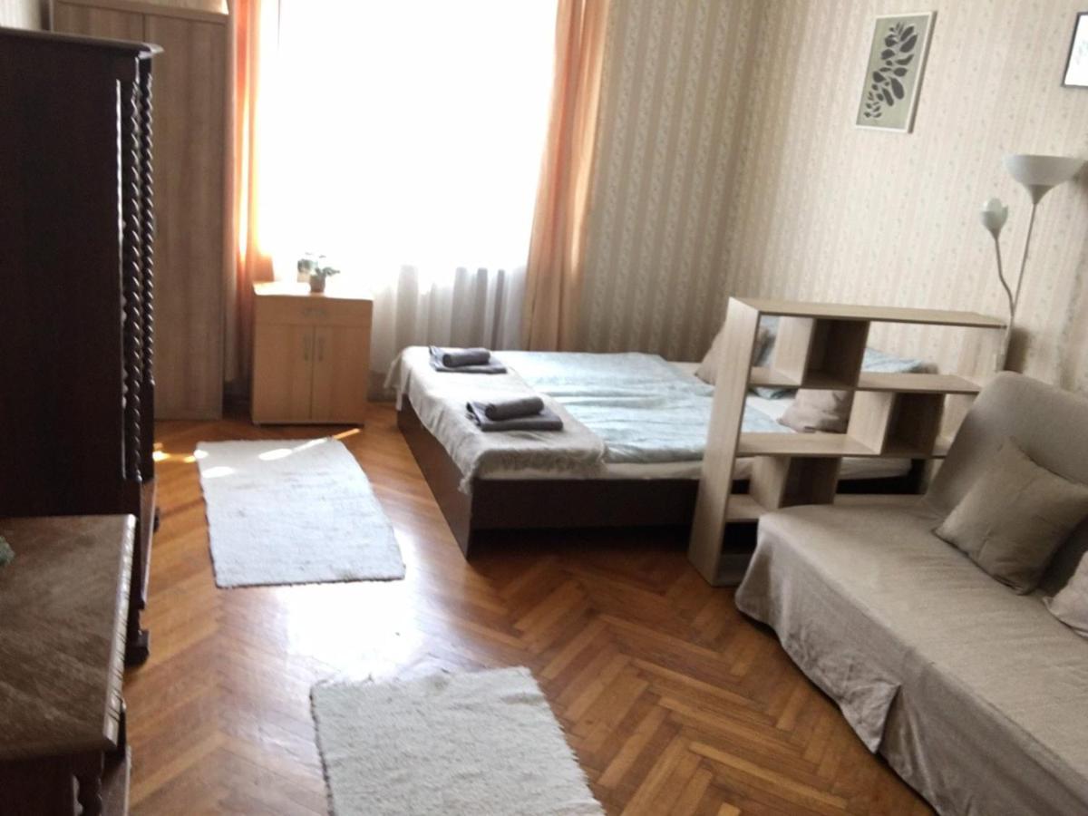 Cozy Flat At Stadionok M Station Budapest Bagian luar foto