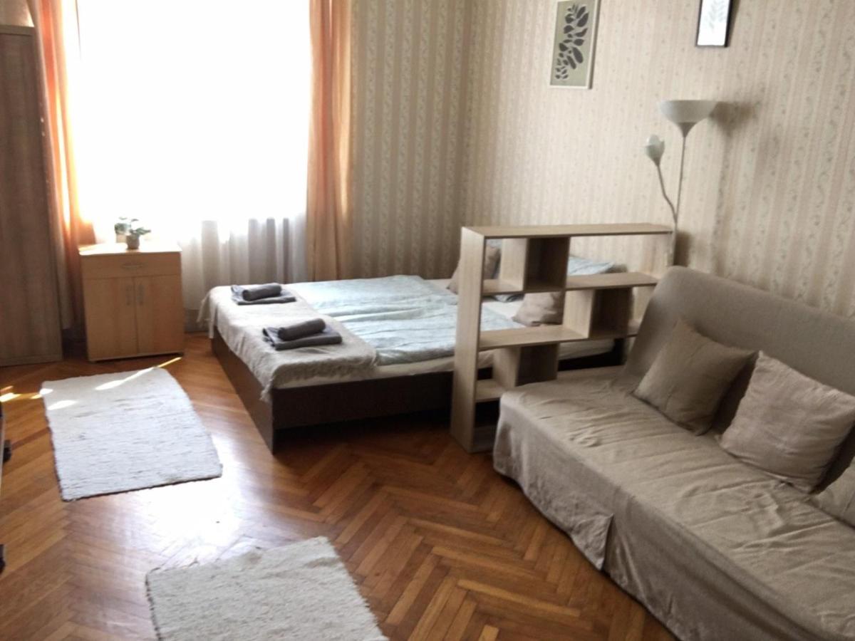 Cozy Flat At Stadionok M Station Budapest Bagian luar foto